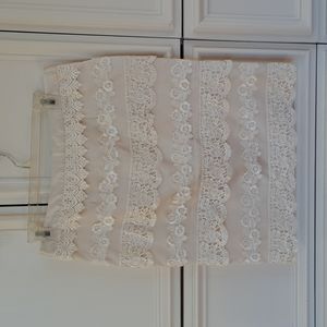 Cream lace Skirt